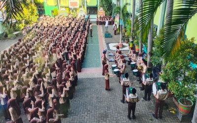 Upacara Memperingati HARLAH ke - 58